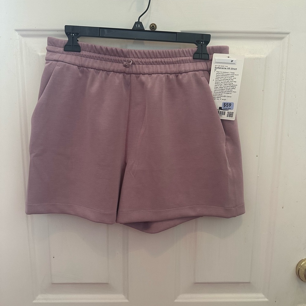 New with tags LuLuLemon shorts